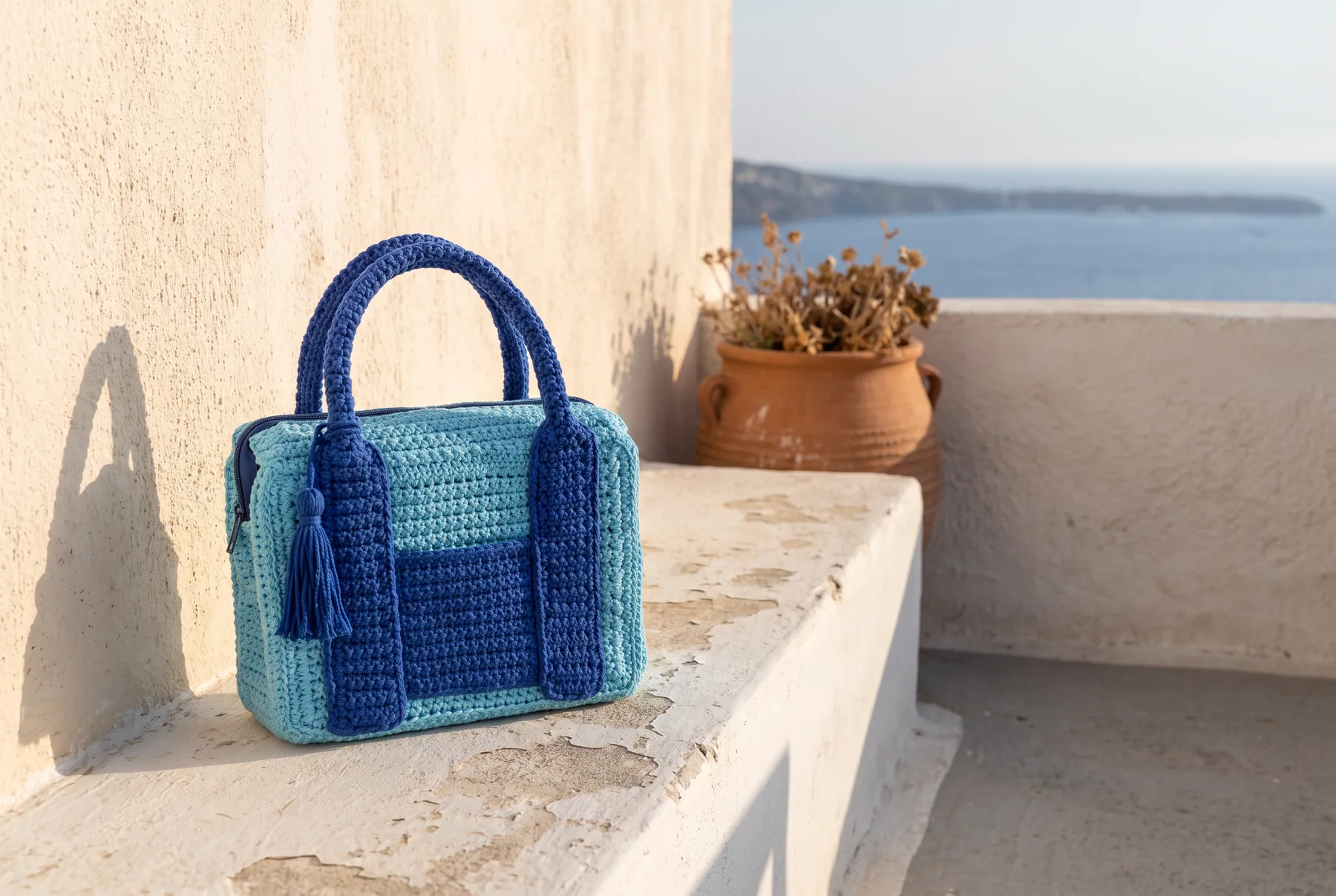 Kýthnos — on a sunlit terrace